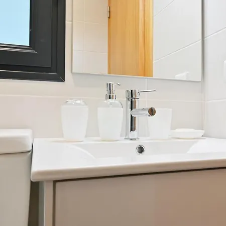 Casa Familia Pestana 1, A In Madeira 세이살